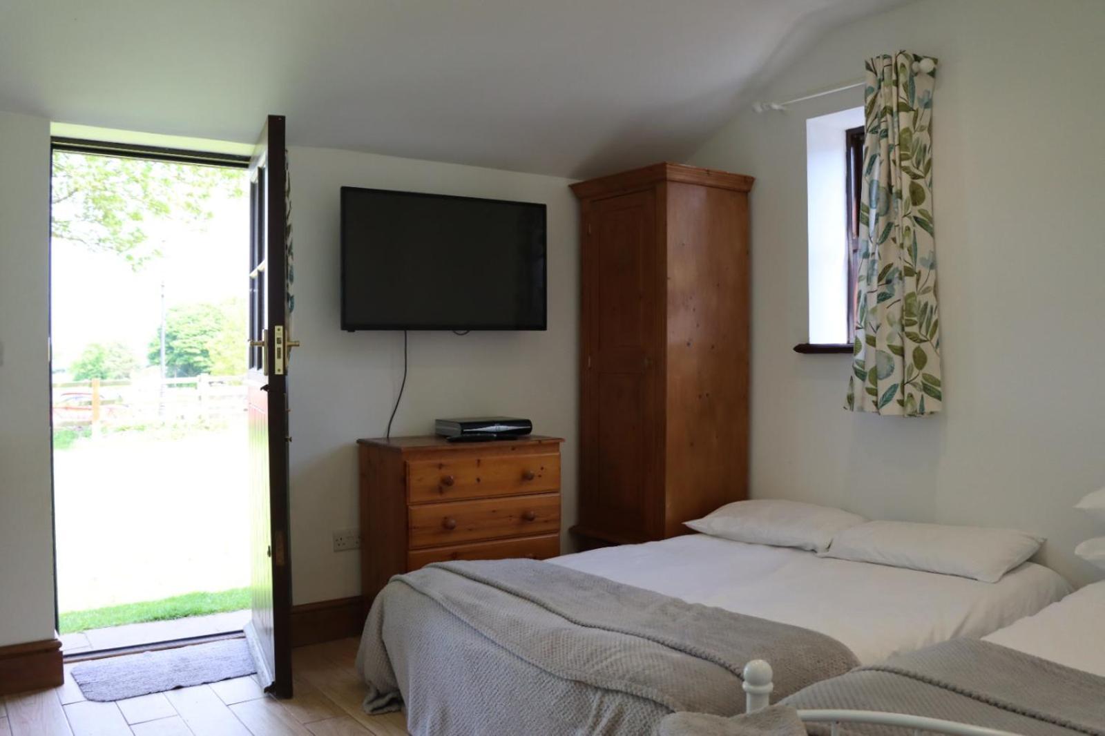 Malthouse Farm Cottage Studio Dilhorne Екстер'єр фото